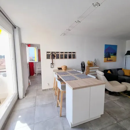 Apartment Superbe Entierement Renove 4est211